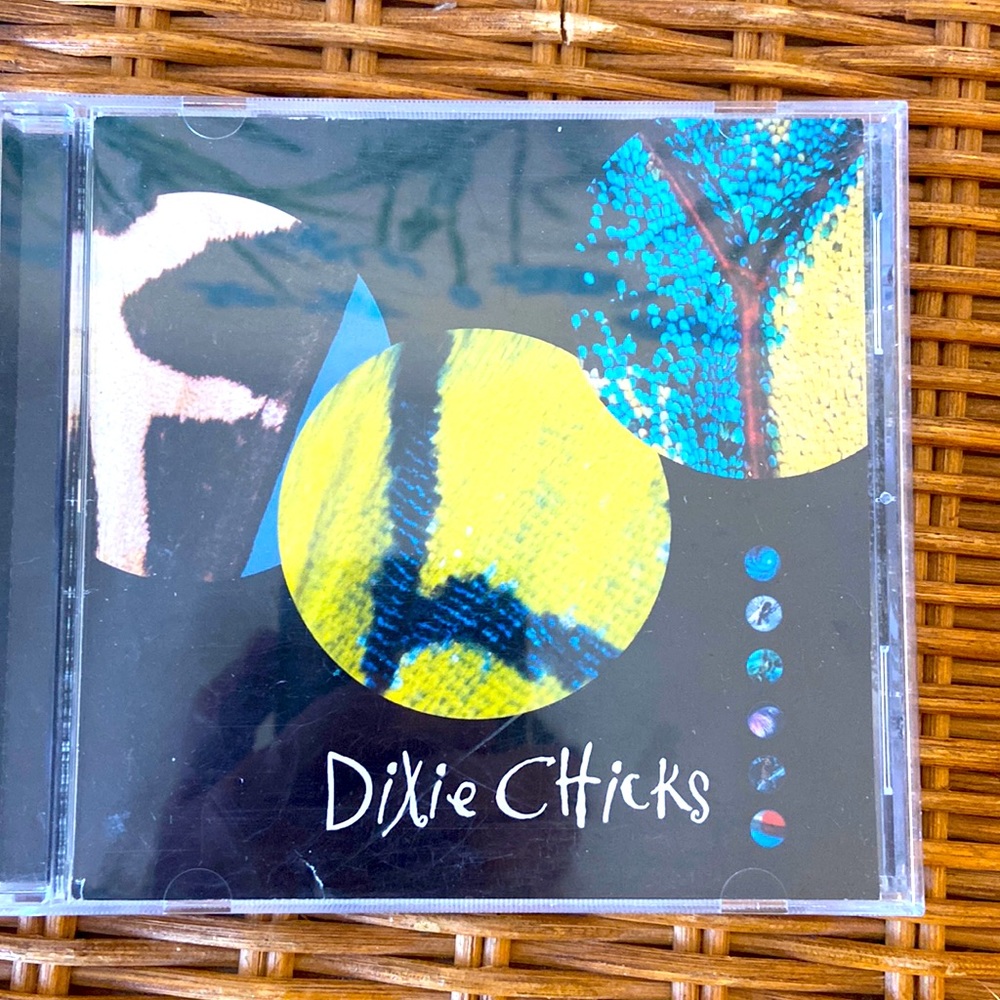 5/$10❤️❤️❤️Vintage 90s Dixie Chicks FLY CD (bundled only $2!!!!)